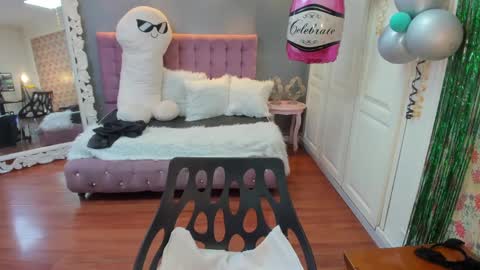 Snapshot of tammyparker_ chatting on September 28, 2025, 7:47 am Tammara online show from September 28, 2025, 7:47 am