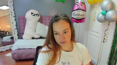 Snapshot of tammyparker_ chatting on October 6, 2025, 2:20 am Tammara online show from October 6, 2025, 2:20 am