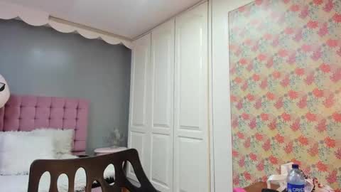 Snapshot of tammyparker_ chatting on October 22, 2025, 3:18 am Tammara online show from October 22, 2025, 3:18 am