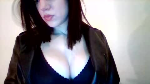 taniatalisha online show from May 8, 2026, 10:37 pm