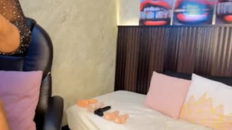 Tanisha online show from March 19, 2026, 10:58 pm