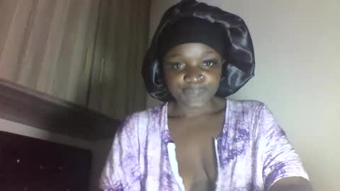 Snapshot of tanyezz chatting on June 7, 2026, 6:06 am Tanyezz online show from June 7, 2026, 6:06 am