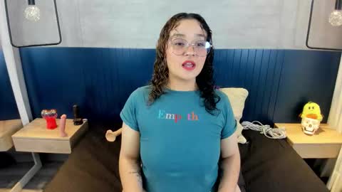 Snapshot of tarablack_ chatting on November 9, 2025, 9:46 pm tarablack_ online show from November 9, 2025, 9:46 pm