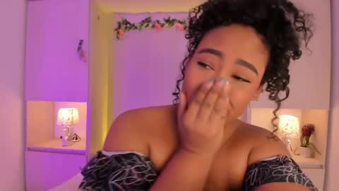 Snapshot of tarawiilson_ chatting on April 25, 2026, 4:37 am T A R A online show from April 25, 2026, 4:37 am