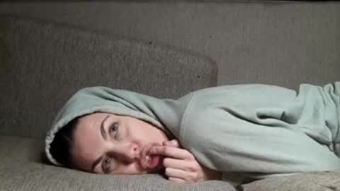 Snapshot of tarian_xxx chatting on December 2, 2024, 9:56 am T J online show from December 2, 2024, 9:56 am