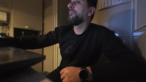 Snapshot of tarkan198 chatting on February 13, 2025, 4:43 am tarkan198 online show from February 13, 2025, 4:43 am