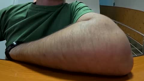 Snapshot of tarkan198 chatting on February 20, 2025, 4:57 pm tarkan198 online show from February 20, 2025, 4:57 pm