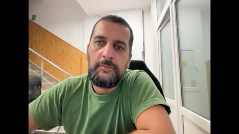 Snapshot of tarkan198 chatting on October 8, 2025, 5:10 pm tarkan198 online show from October 8, 2025, 5:10 pm