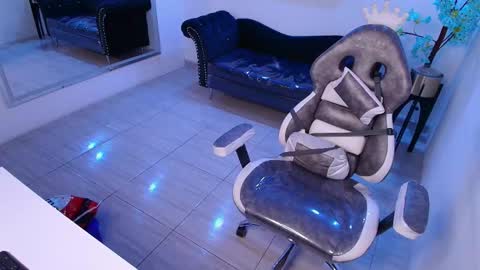 Tarly  online show from November 17, 2025, 7:41 pm