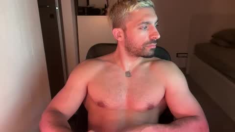 tarquit8 online show from September 24, 2025, 8:45 pm