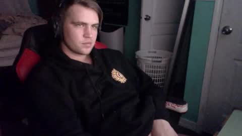 tarus333 online show from October 22, 2025, 5:52 am