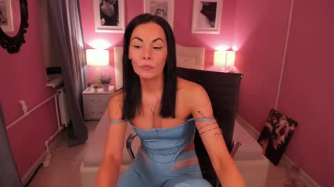 Snapshot of tashahoney chatting on March 5, 2025, 9:37 pm Tasha online show from March 5, 2025, 9:37 pm