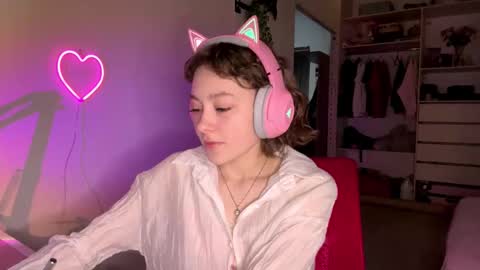 Darlin online show from February 28, 2026, 10:11 pm