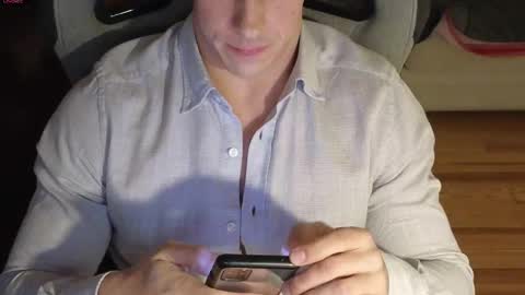 Snapshot of taskataska07 chatting on December 28, 2024, 7:01 pm Carlenjoyswithoil online show from December 28, 2024, 7:01 pm