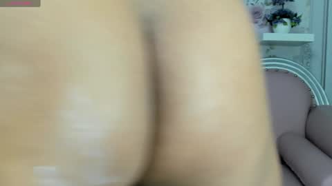 Snapshot of tasty_desires chatting on December 19, 2024, 1:40 pm TATIS online show from December 19, 2024, 1:40 pm