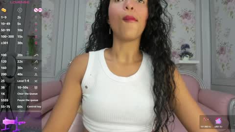 Snapshot of tasty_desires chatting on December 27, 2024, 10:23 am TATIS online show from December 27, 2024, 10:23 am