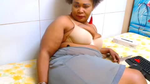 Snapshot of tastybootyxoxo chatting on June 23, 2026, 5:00 pm tastybootyxoxo online show from June 23, 2026, 5:00 pm