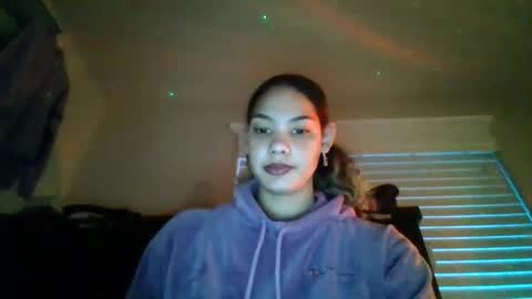 tastylolaa online show from February 2, 2025, 1:02 am