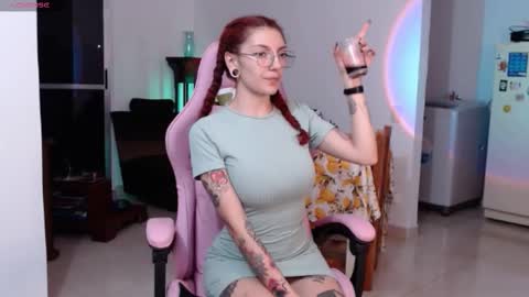 Snapshot of tastymeli8 chatting on February 18, 2025, 4:15 am Meli online show from February 18, 2025, 4:15 am