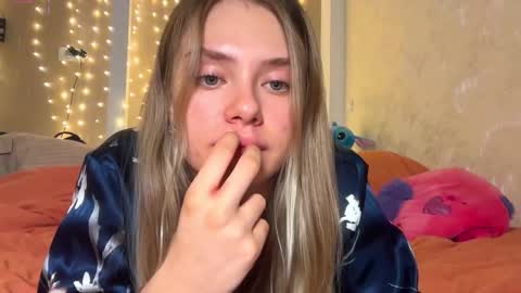 Snapshot of tastypoint chatting on October 31, 2025, 7:59 pm Im Sabrina NEXT LIVE Tuesday online show from October 31, 2025, 7:59 pm