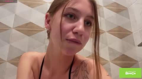Snapshot of tastyvinni chatting on July 4, 2026, 3:40 pm Veni online show from July 4, 2026, 3:40 pm