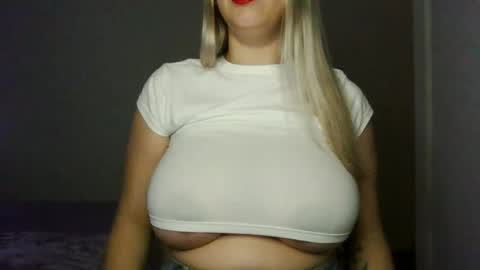 tateisblonde online show from March 8, 2026, 10:35 pm