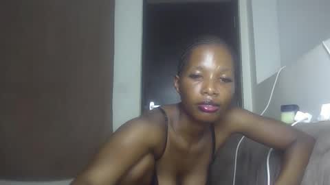 tatiana_254 online show from February 18, 2026, 11:33 pm