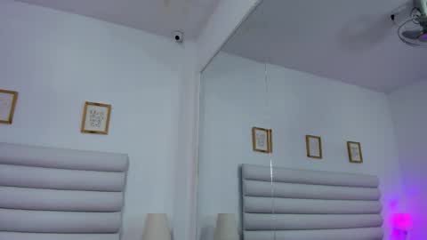 Snapshot of tatiana_arboleda chatting on September 19, 2025, 3:08 am tatiana_arboleda online show from September 19, 2025, 3:08 am