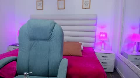 Snapshot of tatiana_arboleda chatting on September 23, 2025, 10:51 am tatiana_arboleda online show from September 23, 2025, 10:51 am