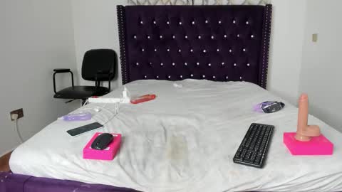 Snapshot of tatiana_storm chatting on October 8, 2025, 8:45 am tatiana_storm online show from October 8, 2025, 8:45 am