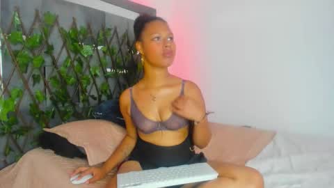 Snapshot of tatianasquirthot chatting on February 21, 2026, 9:27 pm tatianasquirthot online show from February 21, 2026, 9:27 pm