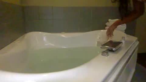 Tatianna Marie online show from December 31, 2024, 10:34 pm