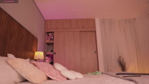 Snapshot of tatikiss_ chatting on February 12, 2026, 11:49 am Tatiana independent girl online show from February 12, 2026, 11:49 am