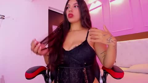  TATI online show from February 27, 2025, 1:17 pm