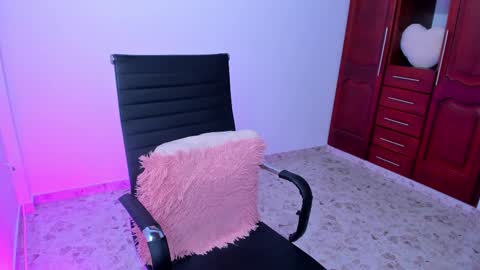 Tatiana Lopez online show from February 15, 2025, 8:33 pm