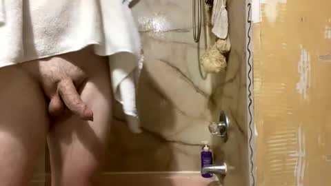 tattedhubs5 online show from September 15, 2025, 8:42 pm