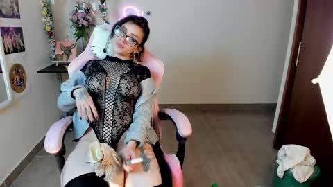 Rose Marie online show from November 19, 2025, 3:17 am