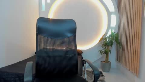 tattokoi online show from January 17, 2025, 11:07 pm