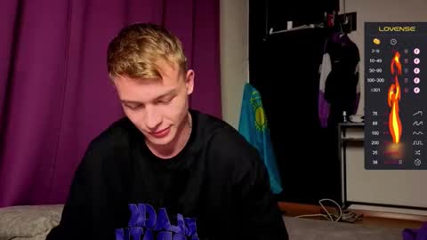 Snapshot of tattooed666cat chatting on September 23, 2025, 2:25 am Alex but u can call me Theo online show from September 23, 2025, 2:25 am