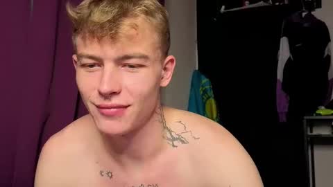 Snapshot of tattooed666cat chatting on September 27, 2025, 4:17 am Alex but u can call me Theo online show from September 27, 2025, 4:17 am