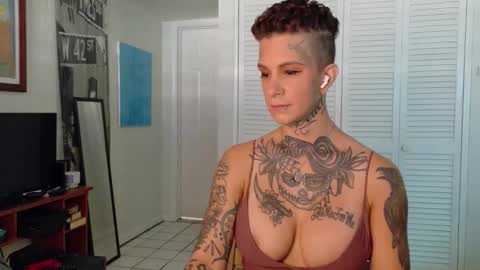 Snapshot of tattooed_natalia chatting on February 4, 2026, 1:06 pm Natalia 3 online show from February 4, 2026, 1:06 pm