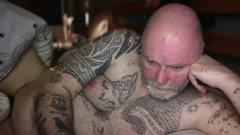 Tattooeddilf 01 online show from April 6, 2026, 11:05 pm