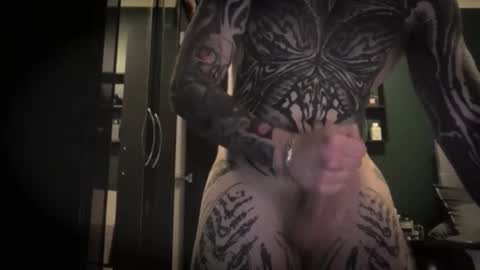 Snapshot of tattooedguy_ chatting on December 20, 2025, 5:09 pm TattooedGuy online show from December 20, 2025, 5:09 pm