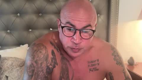 Snapshot of tattoosandabs chatting on February 5, 2025, 3:31 pm tattoosandabs online show from February 5, 2025, 3:31 pm