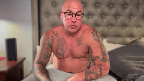 Snapshot of tattoosandabs chatting on February 14, 2025, 10:07 am tattoosandabs online show from February 14, 2025, 10:07 am