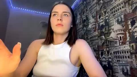 Lana online show from June 9, 2026, 8:37 am