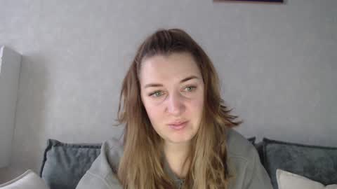 Snapshot of taxxxu chatting on January 4, 2025, 11:33 am Diana online show from January 4, 2025, 11:33 am