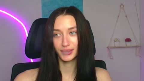 Snapshot of tayavibe chatting on April 20, 2026, 5:43 am Taya online show from April 20, 2026, 5:43 am