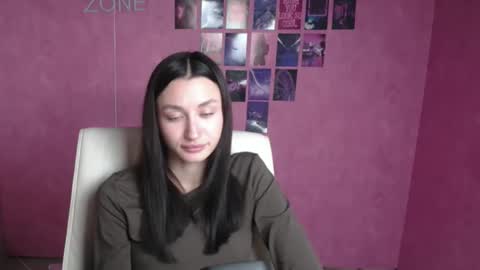 Snapshot of tayavibe chatting on May 11, 2026, 5:35 am Taya online show from May 11, 2026, 5:35 am