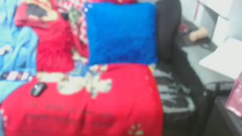 Snapshot of tayler_and_alina chatting on January 24, 2025, 4:06 pm MARCELO MILK online show from January 24, 2025, 4:06 pm